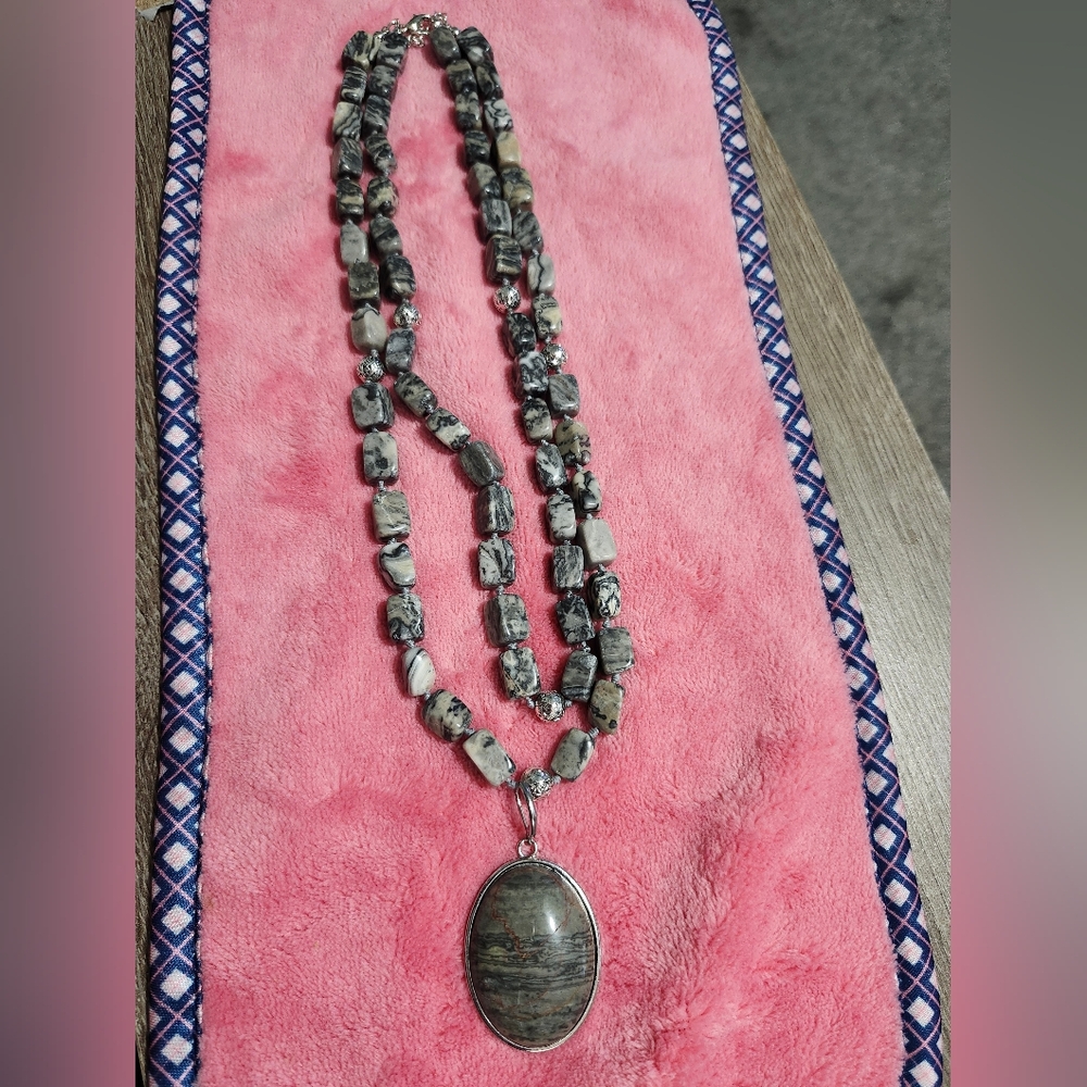Elegant Map Jasper Beaded Necklace & Pendant